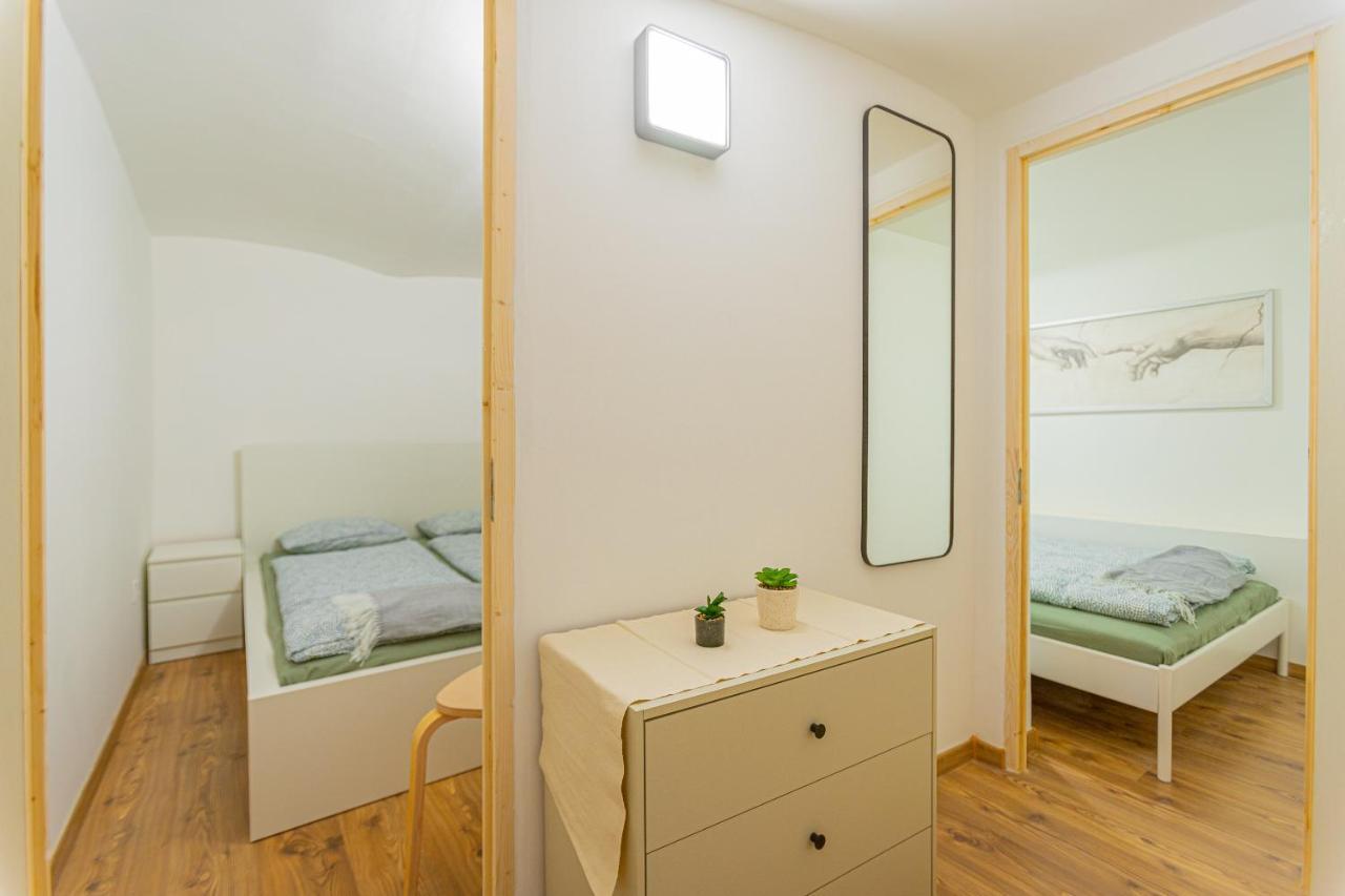 2 Bedroom Apartment In The Dob Street, Emerald Budapest Eksteriør bilde
